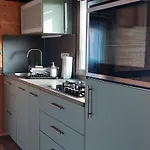 Christinas Familienfreundliches Ferienhaus, Nah Serengeti Park Prázdninový dům